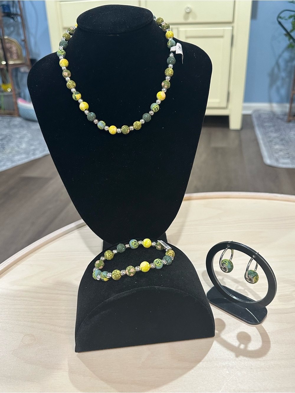 Viva Beads Handmade Beads Green & Yellow Necklace/Earrings/Bracelet Set New